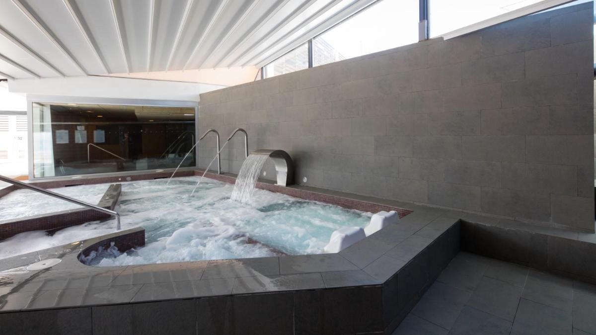 Imagen de la galería de Hotel Thalasso Cantabrico Las Sirenas 4 Superior, en Viveiro