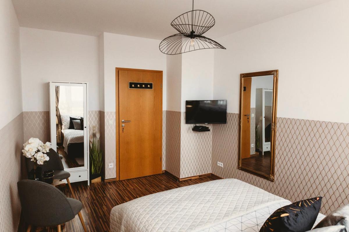 ClickTheFlat Gdański Center Prestige Apart Rooms - Housity