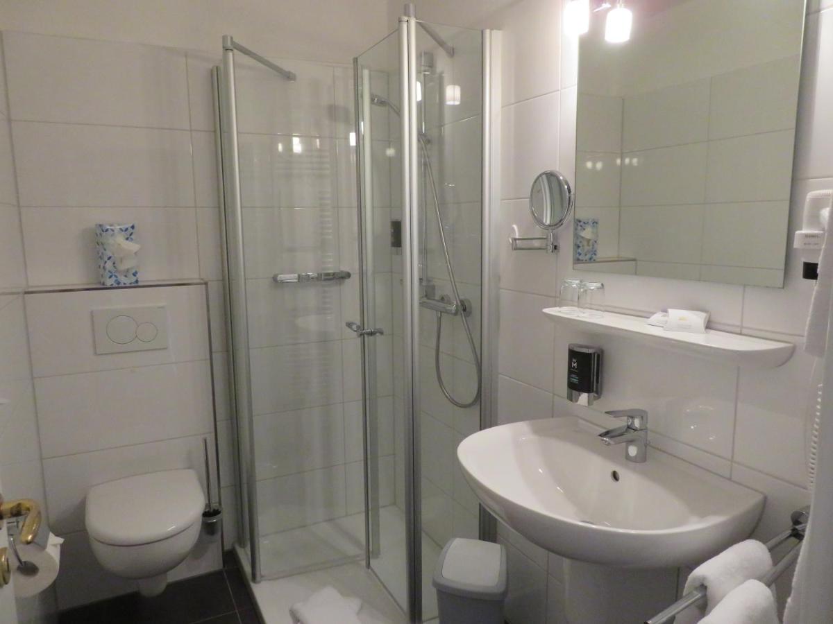 Hotel zum Rosenteich - Housity