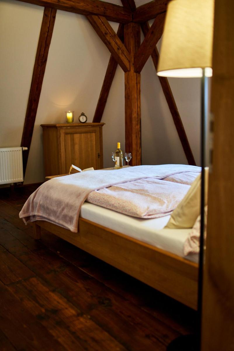 Baroque chaplain house Kaplanka 1796 A. D. - historical luxury apts in Bohemian Paradise - Housity