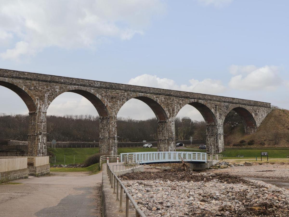 Sandpiper Cottage - Housity