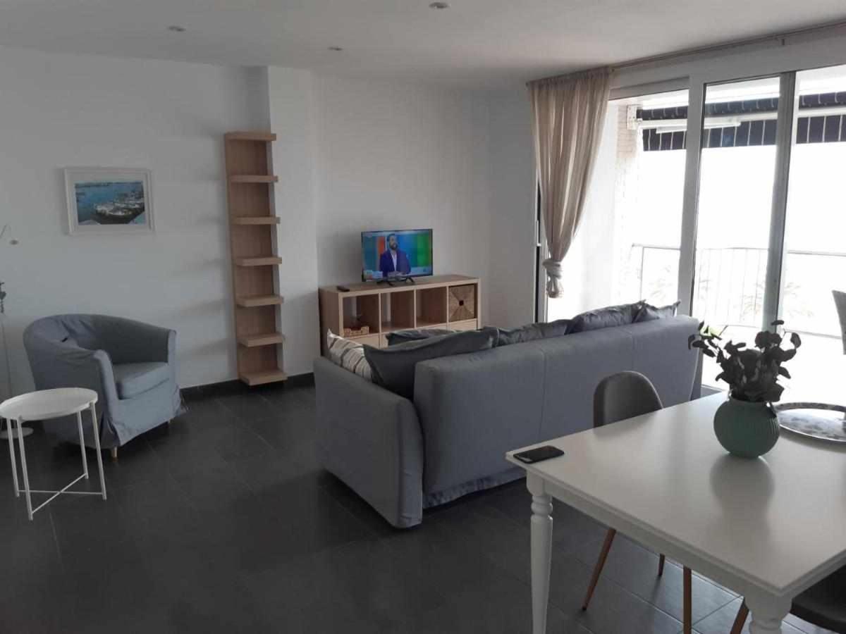 Roses Casc Antic SL Avda Rodhe - Housity