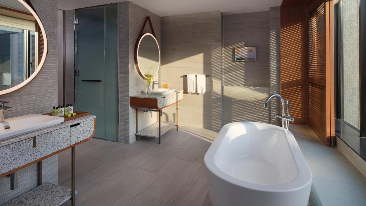 InterContinental Yokohama Pier 8, an IHG Hotel - Hizvo