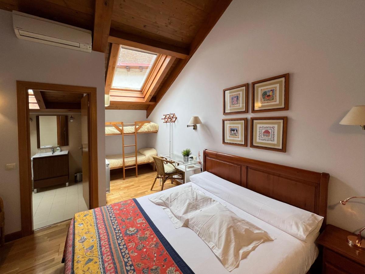 Hostal Rural Salazar - Housity