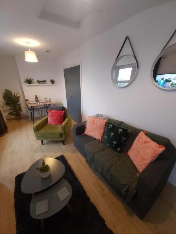 Chepstow 3 OLD LISTING - Housity