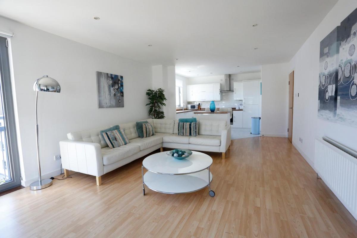Edinburgh Waterfront Apartments - Housity