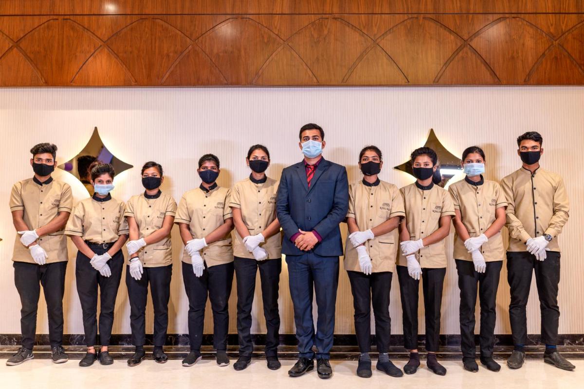 Royal Orbit - Housity