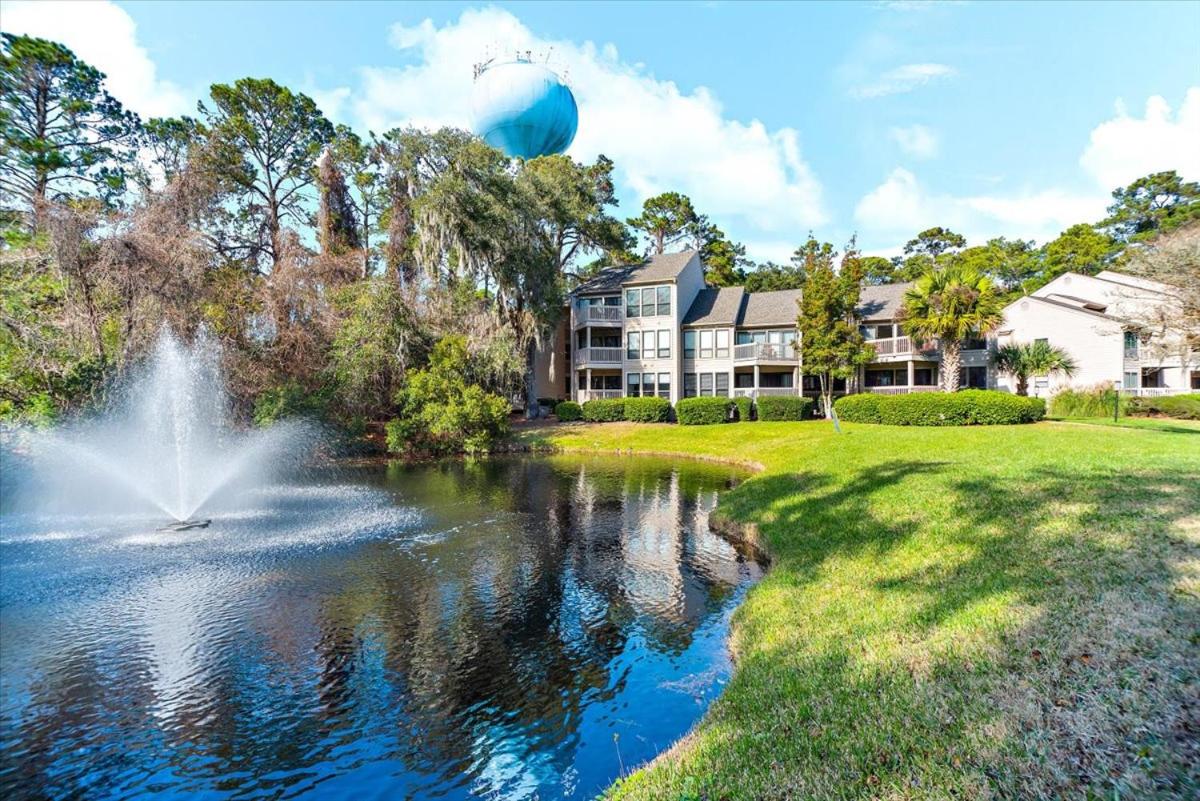 Lighthouse Tennis 2383 - Housity