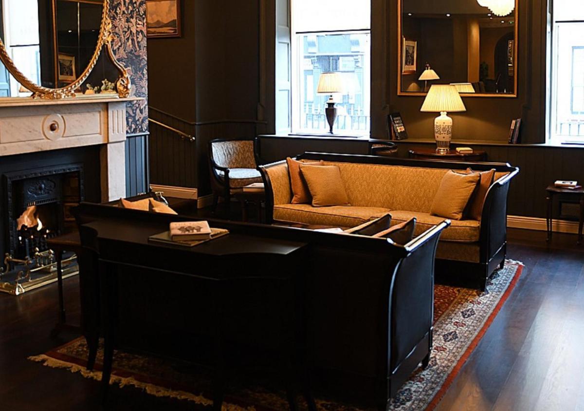 Barry's Hotel - Housity