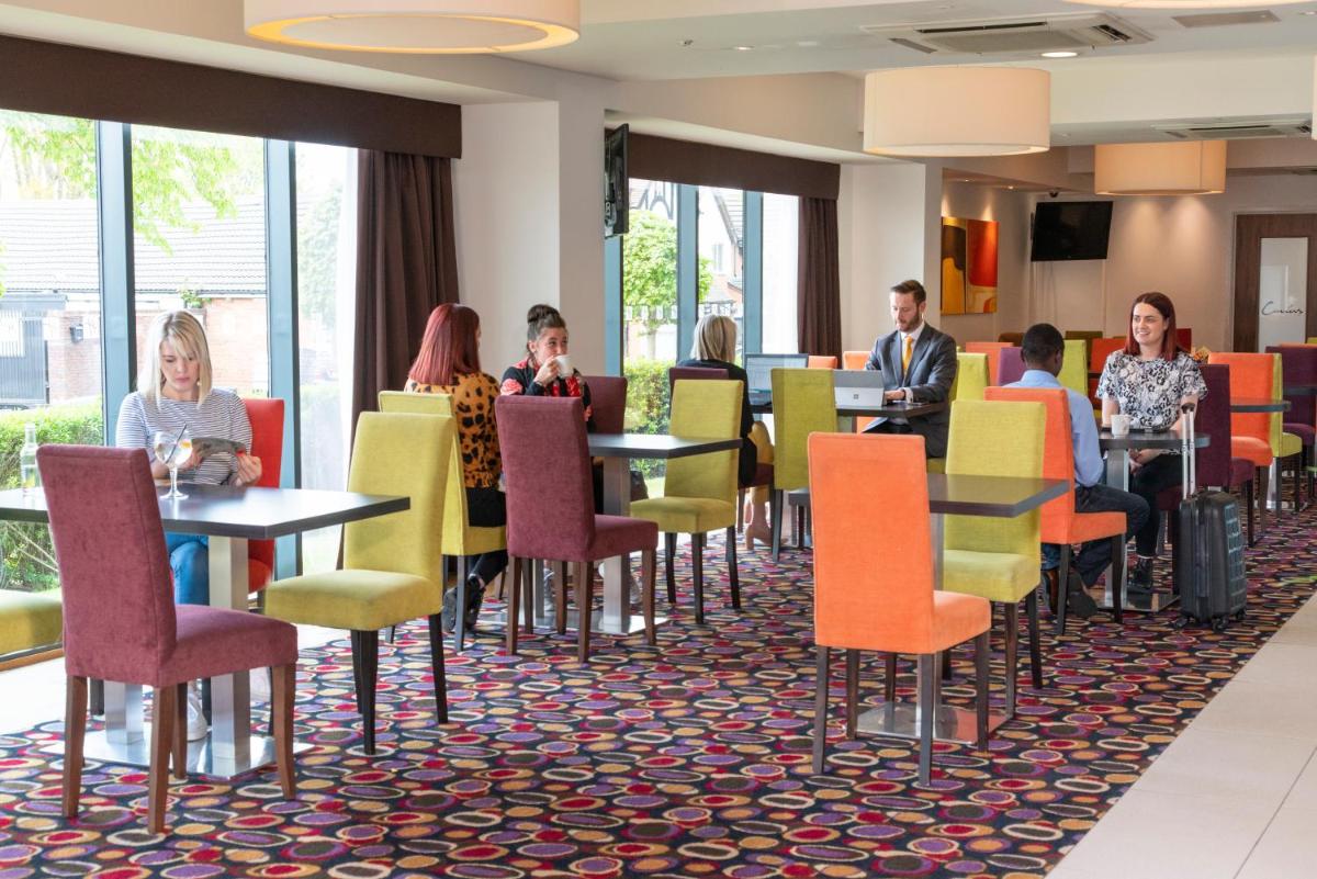 Holiday Inn Express Birmingham South A45, an IHG Hotel - Housity