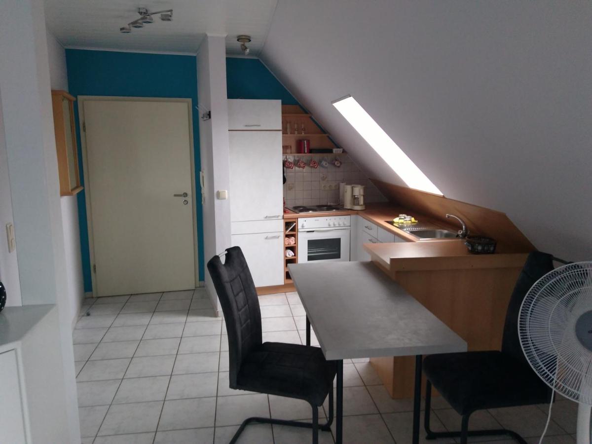 Neue Möblierte Wohnung mit Separatem Eingang, Nahe zum Bahnhof Nach Frankfurt - Housity