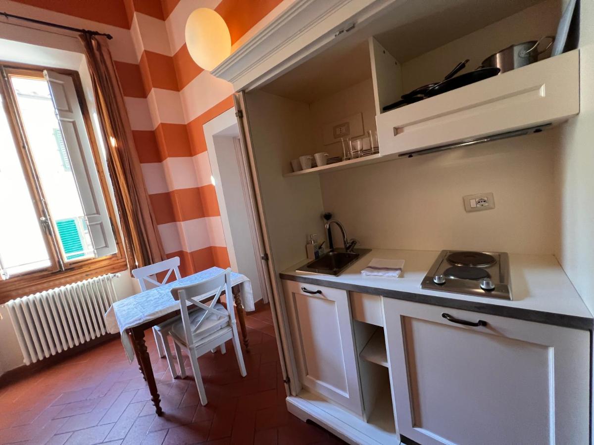 Al Giglio Bottonato - Housity