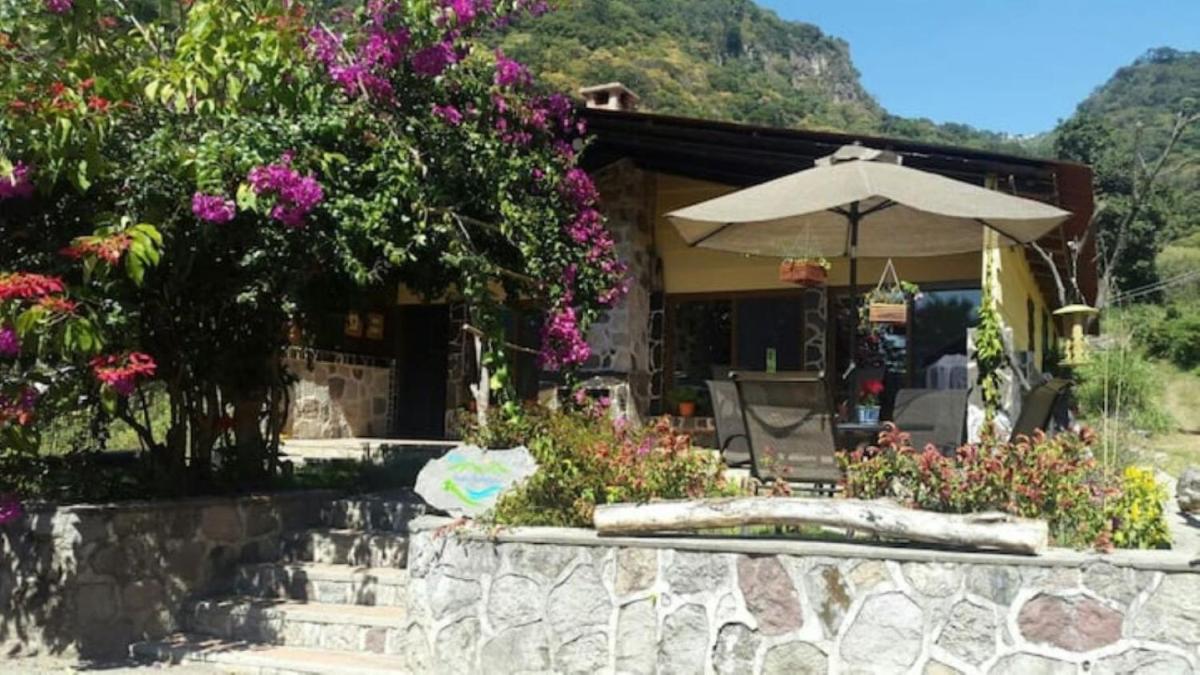 Suitetrails - Casa BuenAventura - Cozy country cottage with wooden ceilings and stone walls within nature reserve