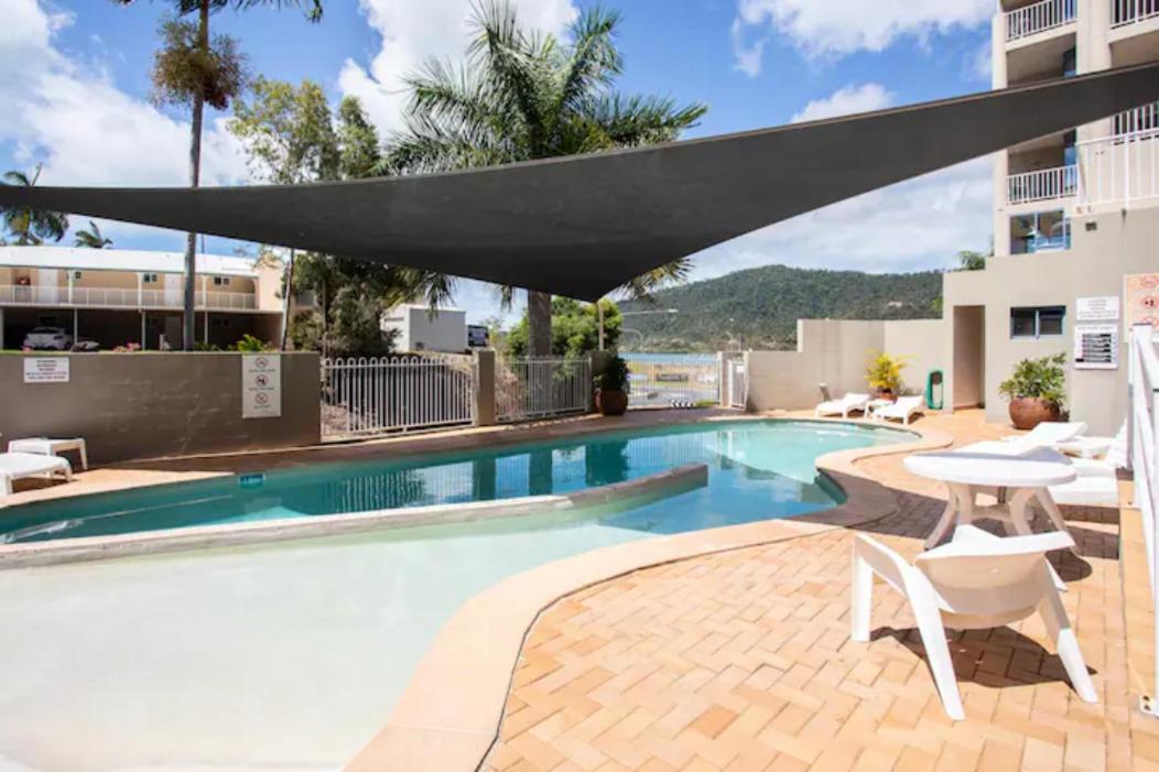 ☆Airliedise☆NO hills☆Kitchen☆5min walk 2 Ferry terminal☆WiFi☆Netflix - Housity