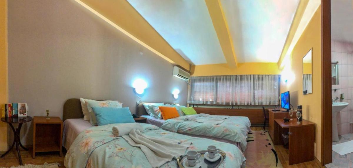 Room in Guest room - Hotel Square Skopje Macedonia - Housity