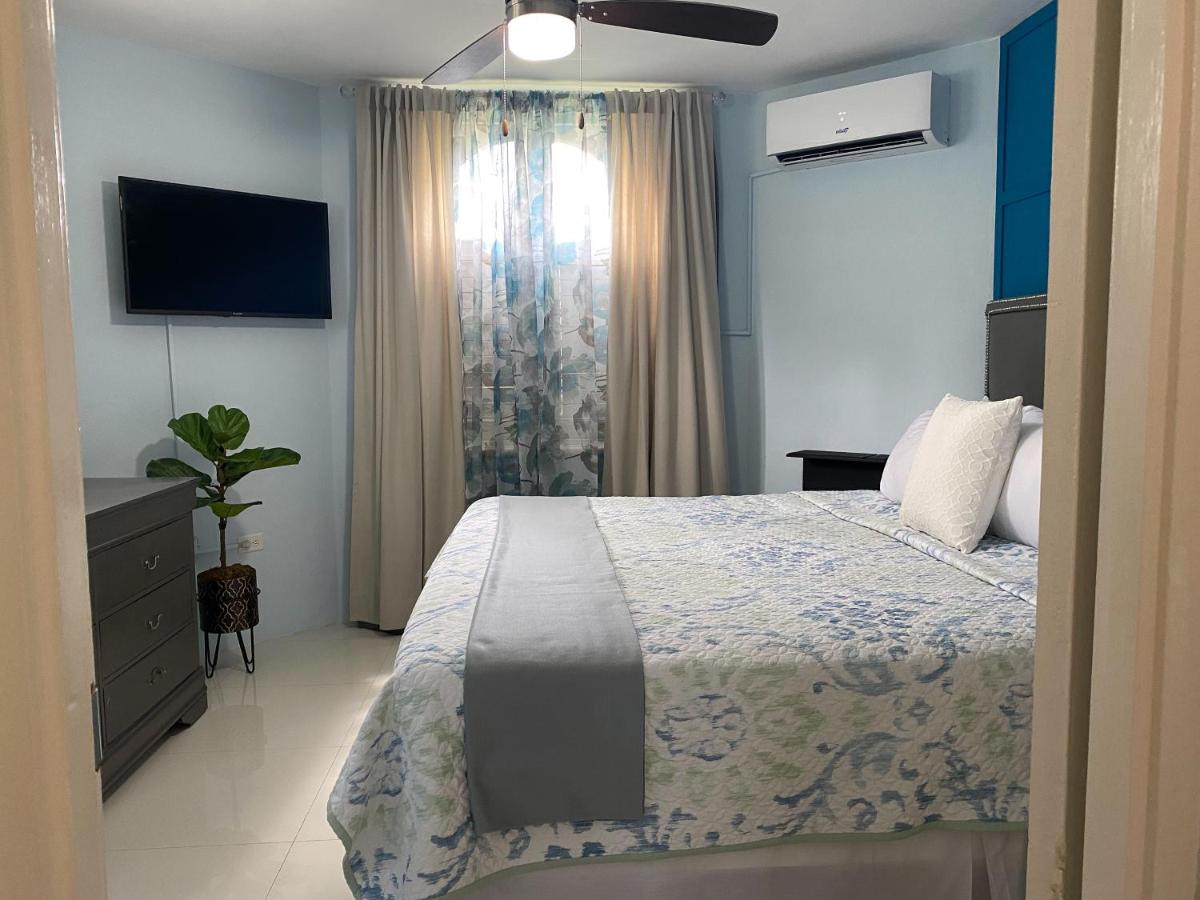 Ocho Rios Sandcastles A19 - Housity