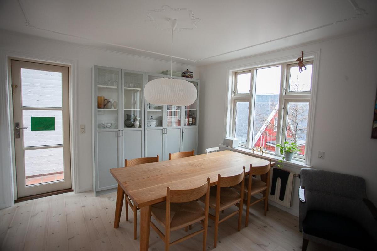 4 BR House / Downtown / Old Town / Marina - Hizvo