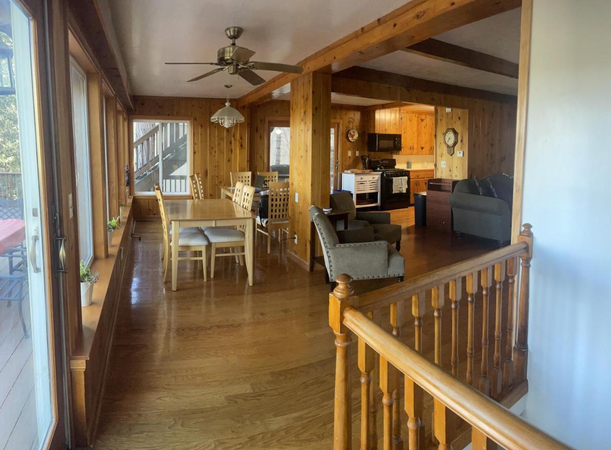 LakeView Cabin! 4 Minute to Lake Arrowhead - Housity