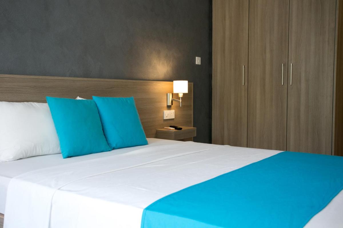Flora Maria Hotel - Housity