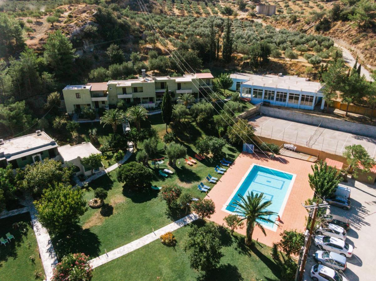 Idi Hotel - Housity