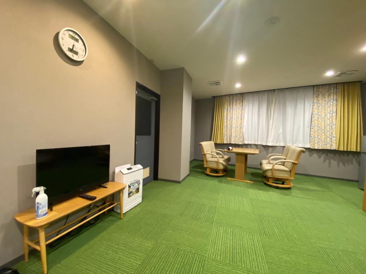kdy ｽﾃｲﾊｳｽ 2段ベットの広い客室みんな一緒に泊まれる - Housity