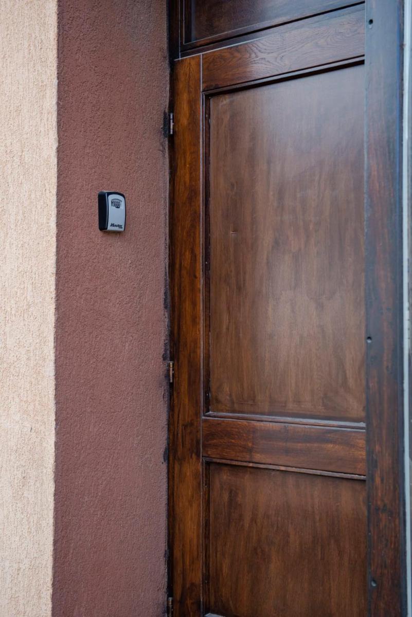 Reghin Guest House - Housity