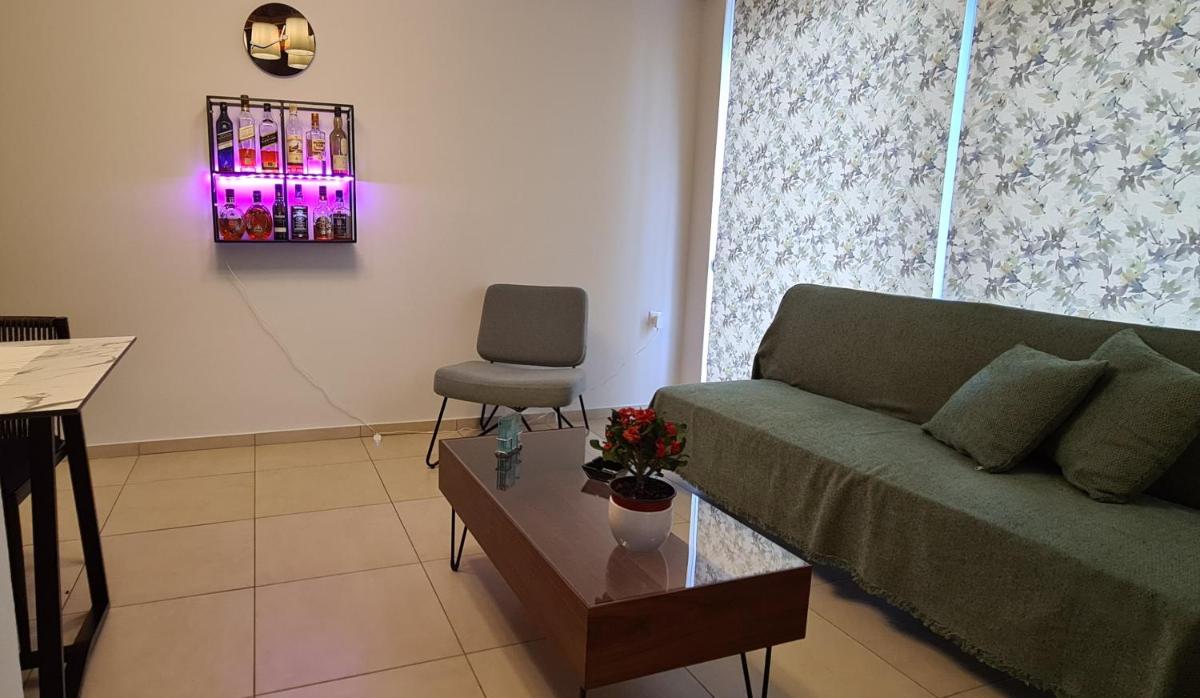 Folitsa a Lovely central House - Hizvo