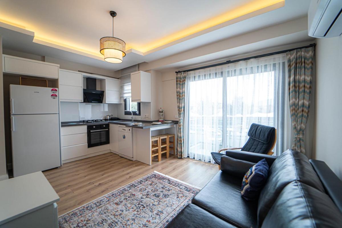 Suitetrails - Pleasant Apartment with Central Location near Popular Attractions in Fethiye