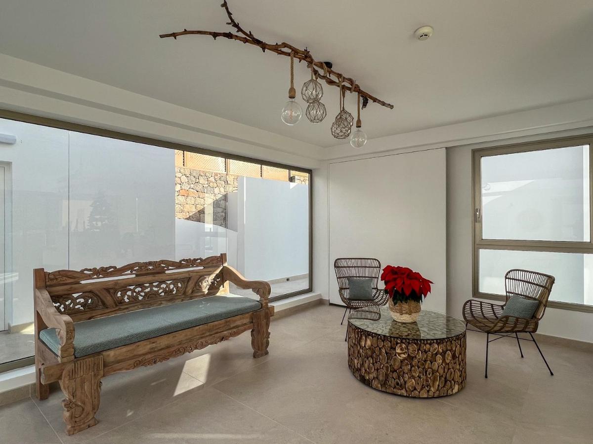 Suitetrails - Modern apartment with shared pool