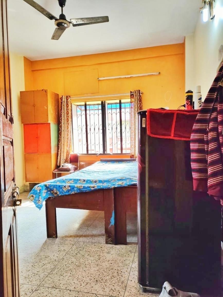 PRIVATE ROOM, ENTIRE SERVICED APARTMENT (1RK), COUPLE FRIENDLY - Housity