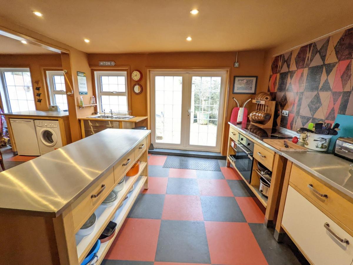 Rose Cottage - Housity