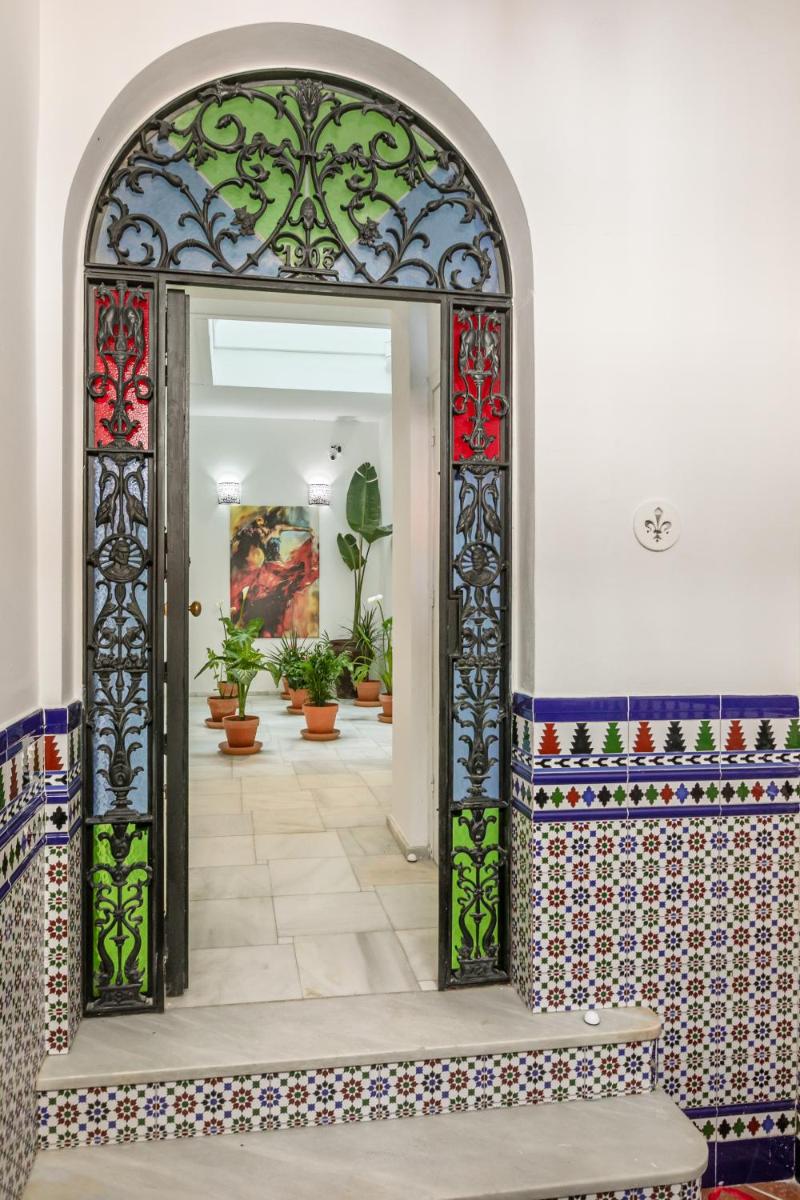 Alameda Corner - Housity