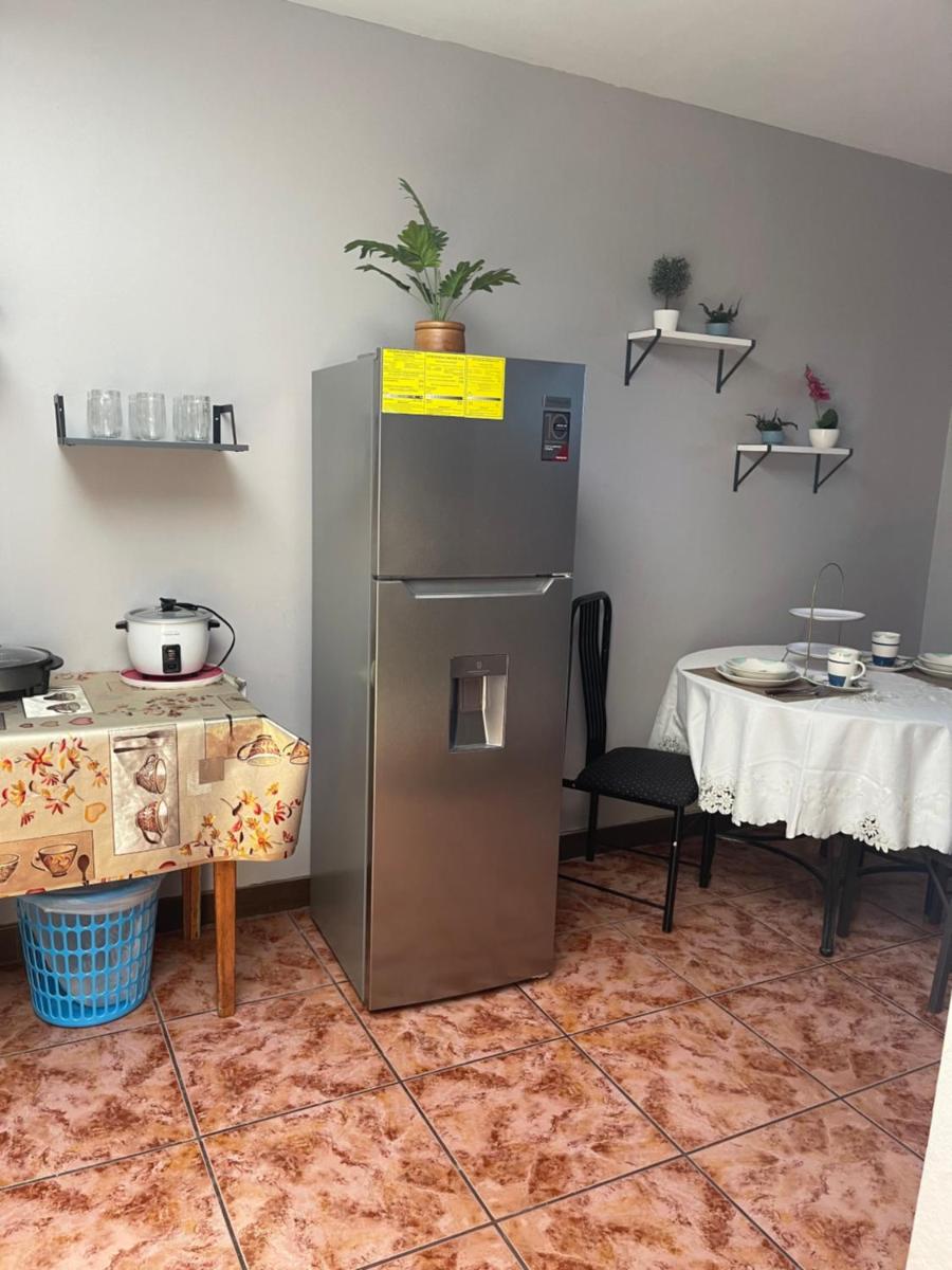 Relax In Downtown Alajuela 5 min Near The Airport - Housity
