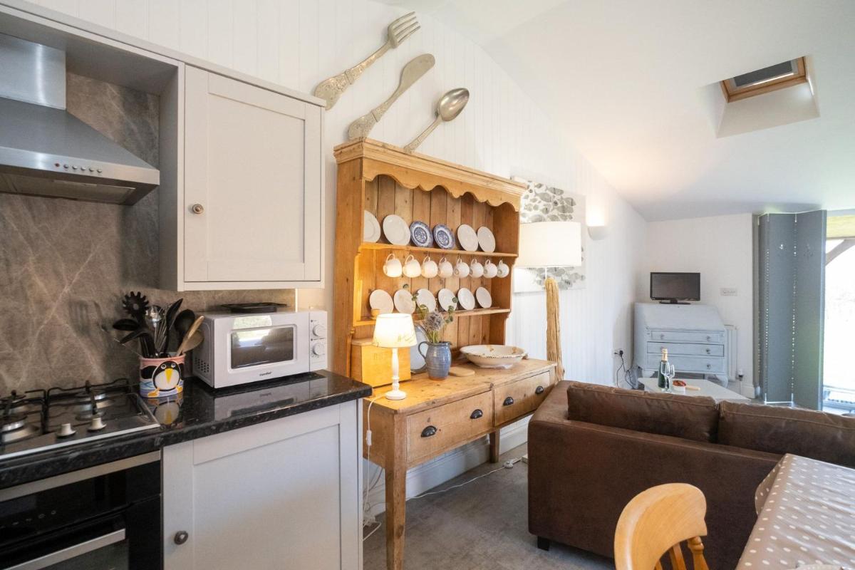 East Green Farm Cottage - Studio Barn - Aldeburgh Coastal Cottages - Housity