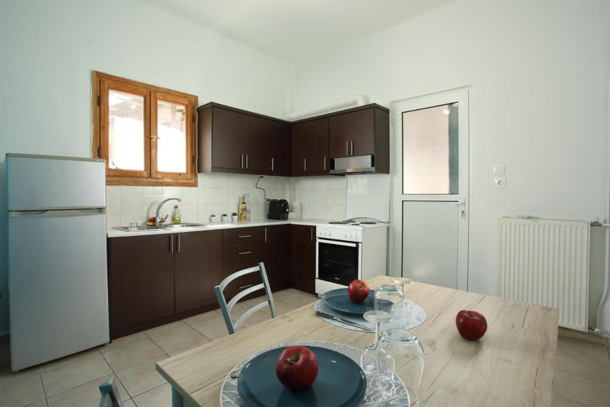 Suitetrails - Nikea apartment near Piraeus port and metro st I