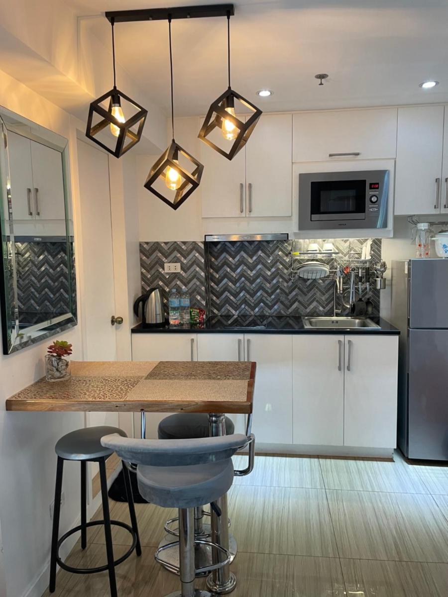 The Traveler's Nook BGC Taguig - Housity