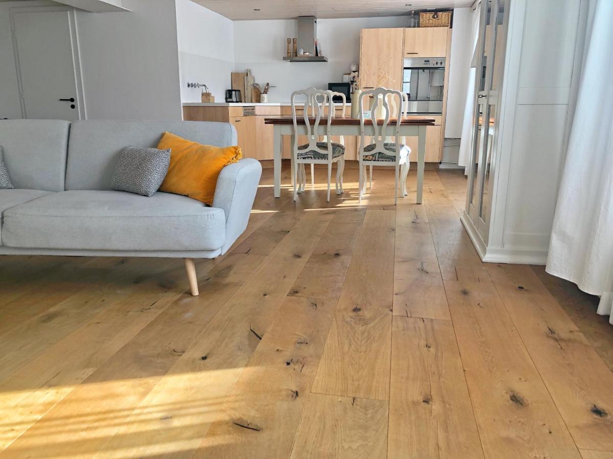 Cozy & warm apartment in Oberägeri - Housity