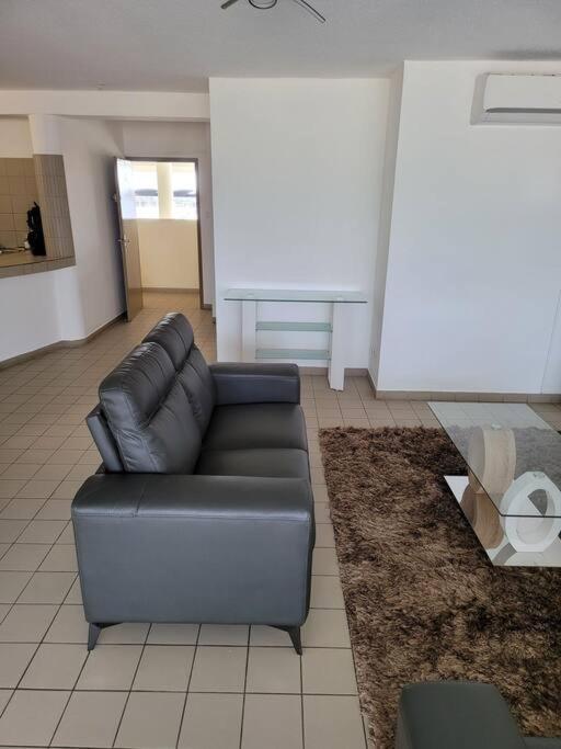 Hello Guyane (7), Grand Appartement Prestigieux F3 - Housity