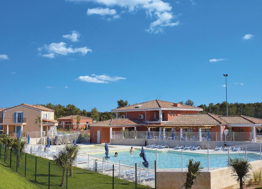 Maison 6personnes - Résidence du Golf avec piscine - Housity
