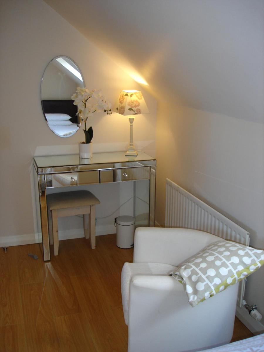 Apt 7A Waterfoot Apartment - Housity