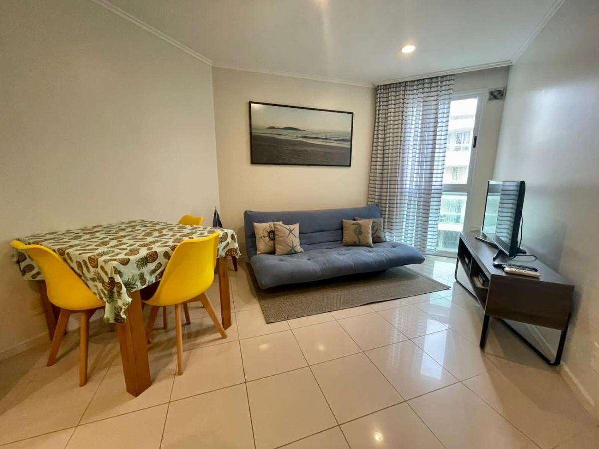 Suitetrails - Beachfront Flat