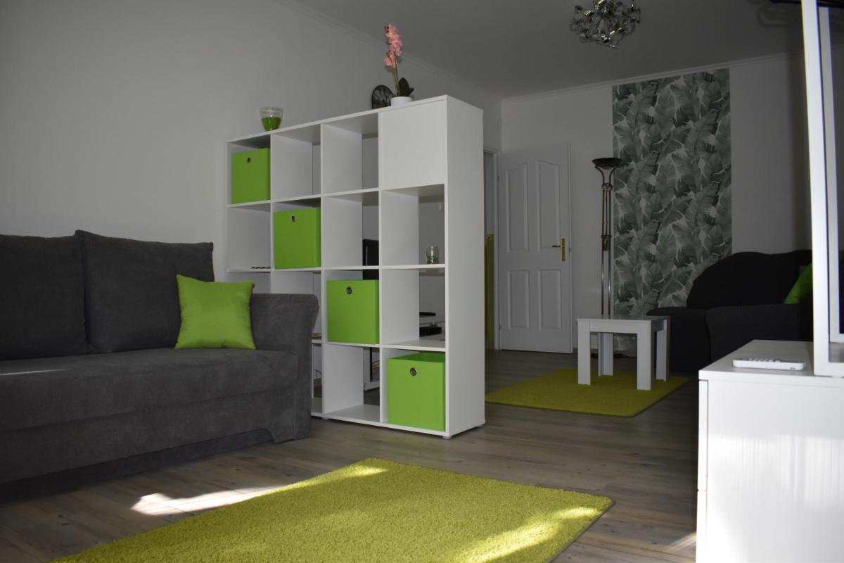Frézia Apartman - Housity