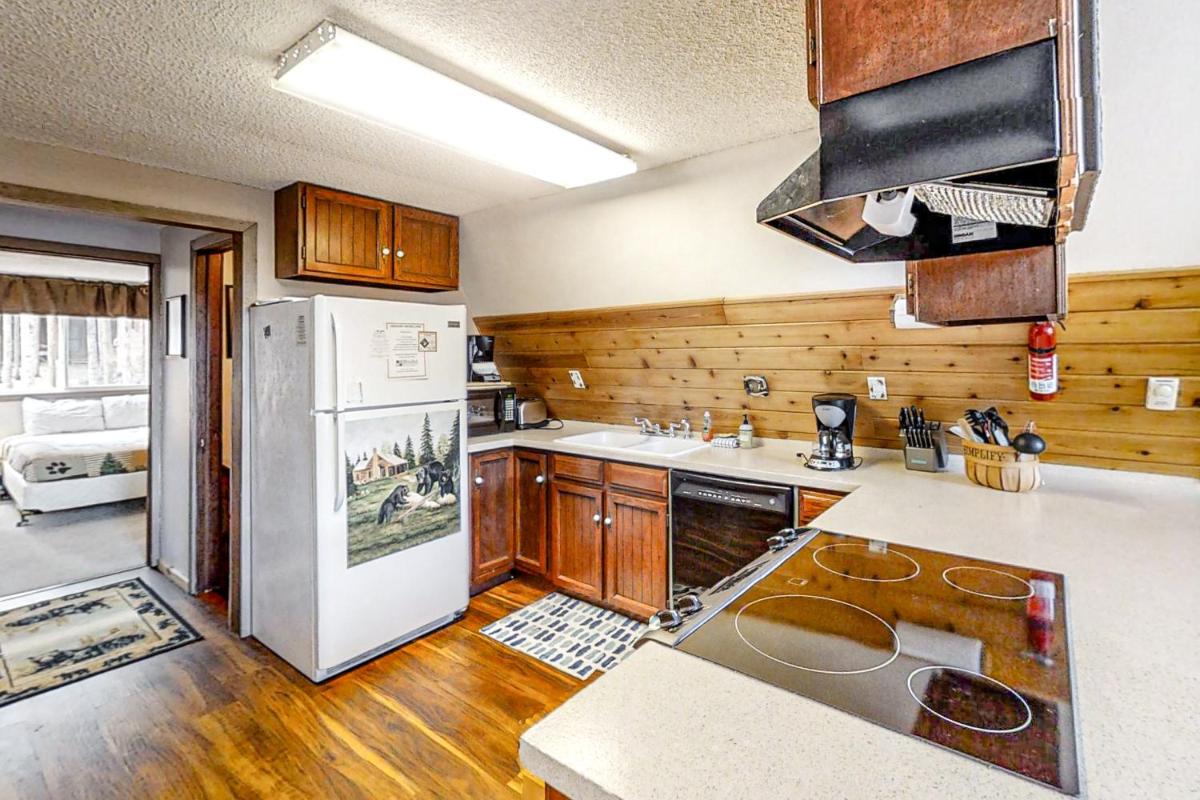 Mary Jane Chalet - Housity