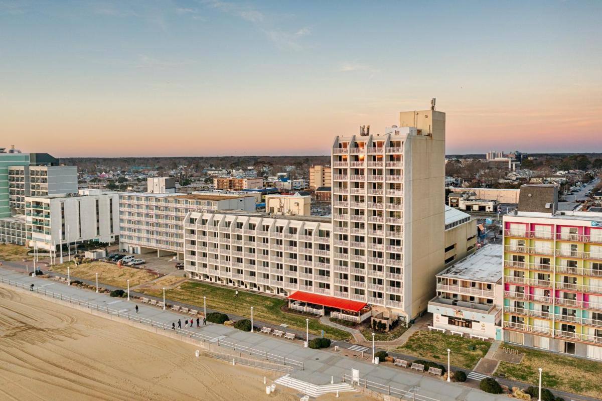Ocean Sands Resort, Oceanfront, Virginia Beach by Vacatia - Housity