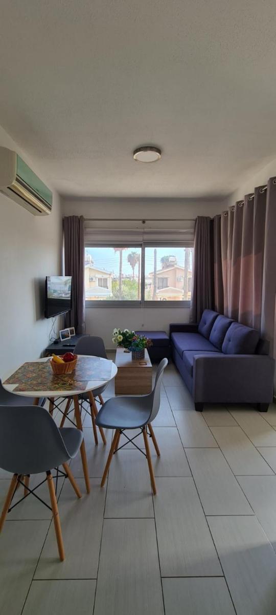 Suitetrails - Lovely 1betroom apartment near the beach