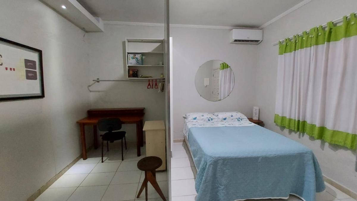 KITNET 01 com ar cond, à 3 min da praia - Housity