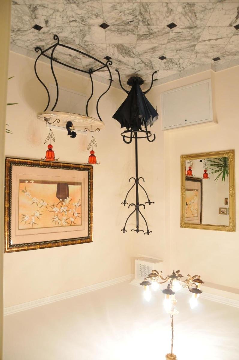 Royal Apartments - Housity