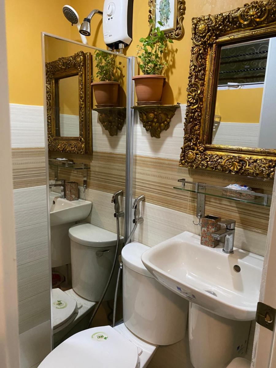 Travelers Suite Rustic Retreat in Naga City - Housity