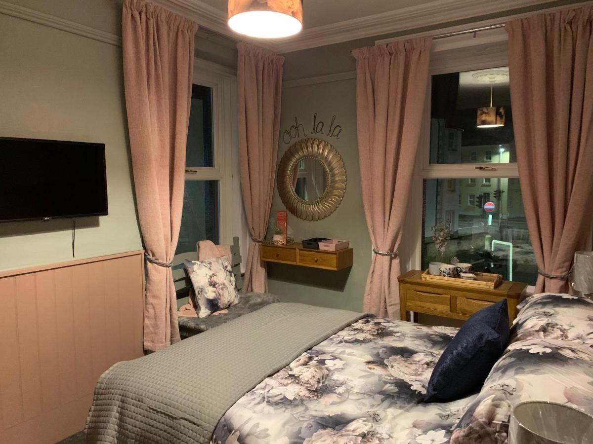 CornerHouse Guesthouse - Housity