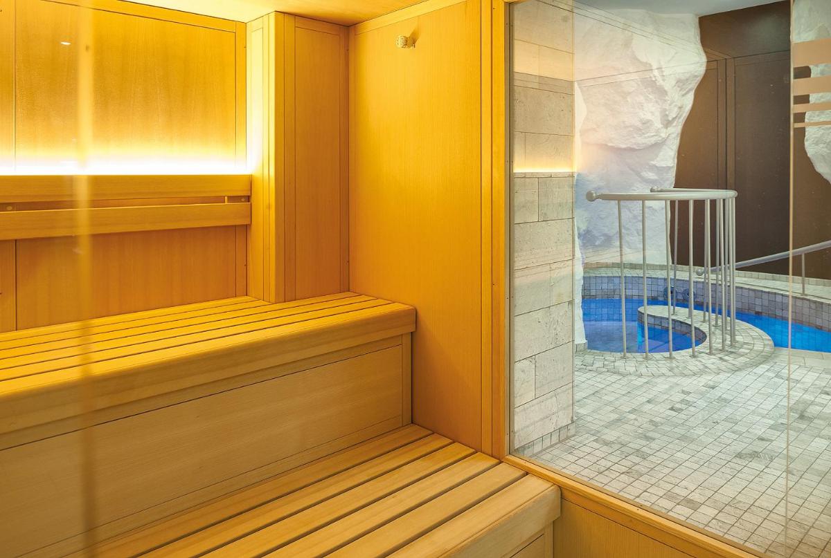 Galeriebild der Unterkunft ROEWERS Privathotel & Spa in Ostseebad Sellin